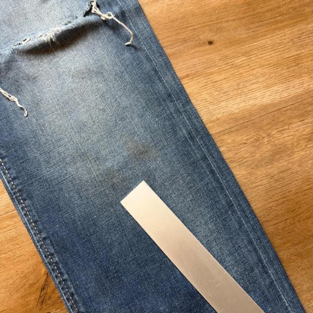 Diesel Buster Jeans Mens 28x32 Blue Slim Tapered Stretch Denim Distressed 084GR